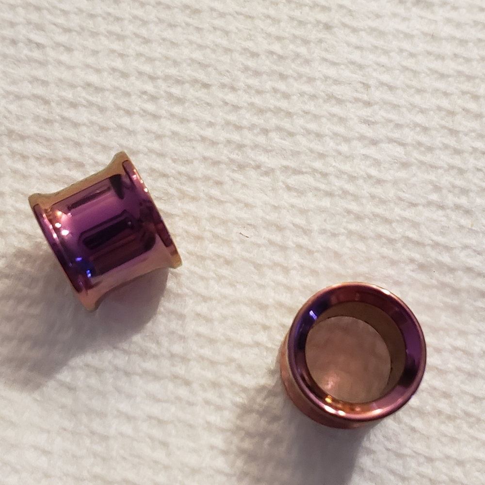 Anatometal Titanium Eyelets